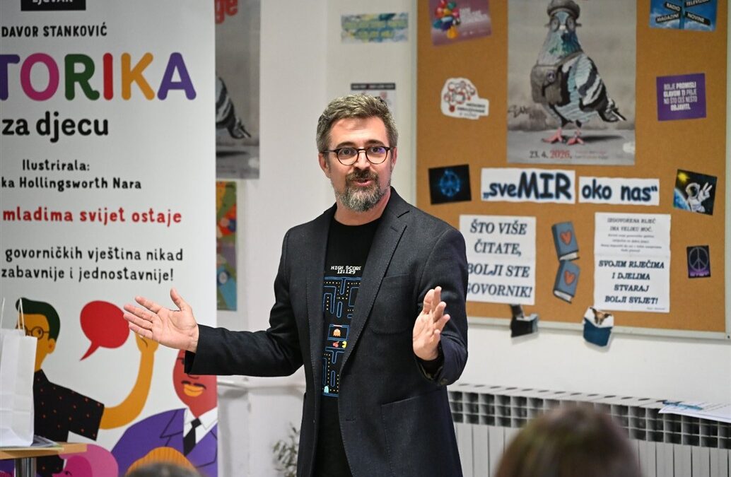 Radionica retorike s Davorom Stankovićem u školskoj knjižnici
