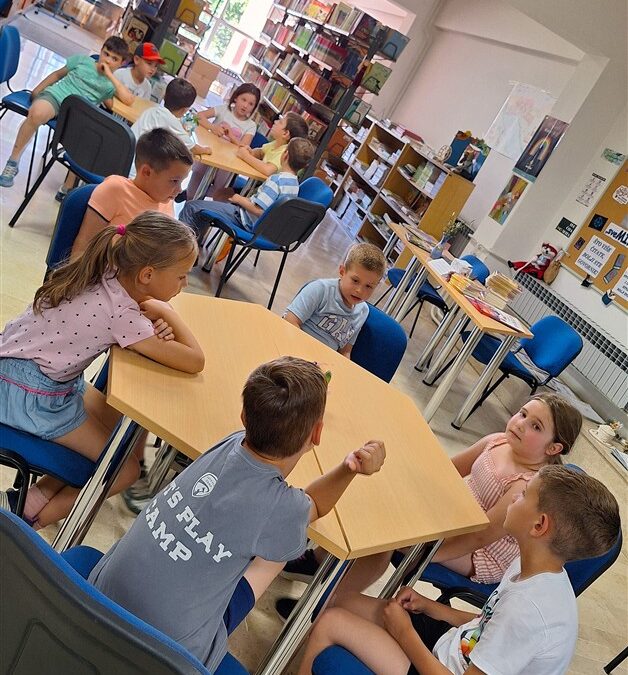 Veseli svibanj s predškolcima u školskoj knjižnici